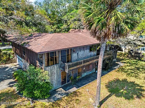 5457 River Trail Road N Jacksonville FL 32277