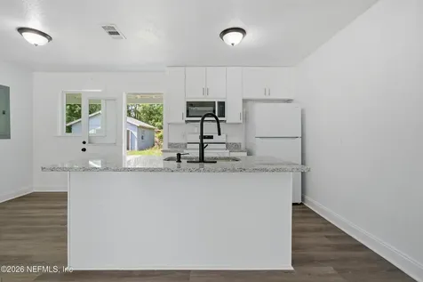 8988 Castle Boulevard Jacksonville FL 32208