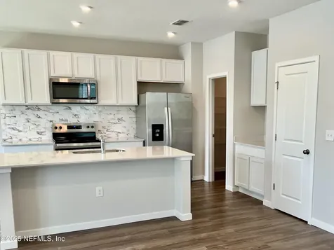 14750 Cashew Avenue Jacksonville FL 32218