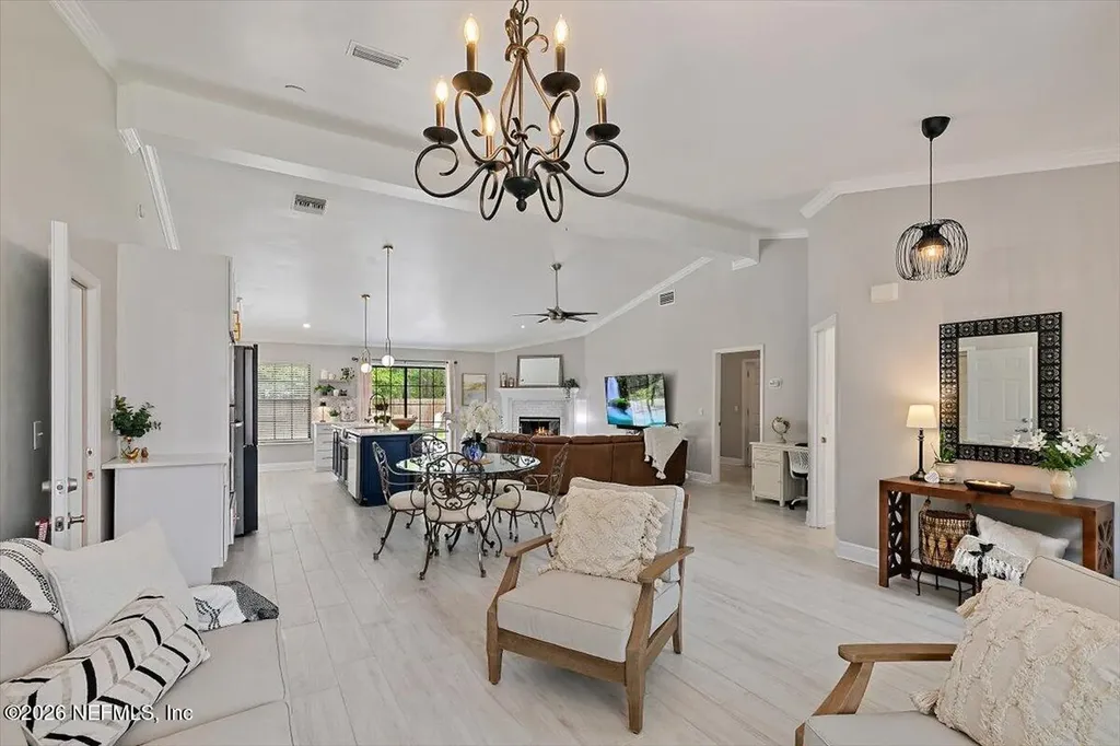 4345 Apple Tree Place Jacksonville FL 32258