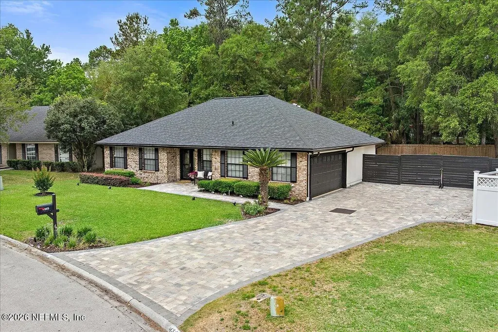 4345 Apple Tree Place Jacksonville FL 32258