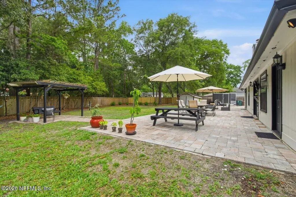 4345 Apple Tree Place Jacksonville FL 32258