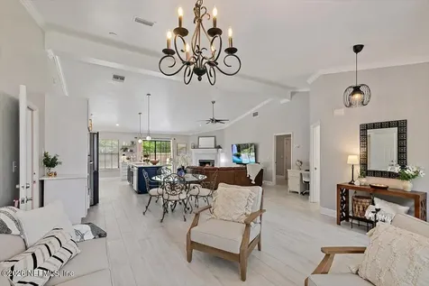 4345 Apple Tree Place Jacksonville FL 32258