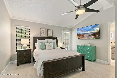4345 Apple Tree Place Jacksonville FL 32258