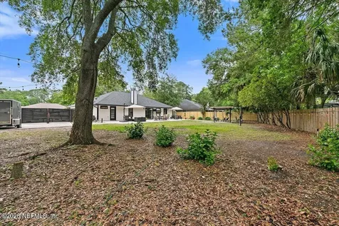 4345 Apple Tree Place Jacksonville FL 32258