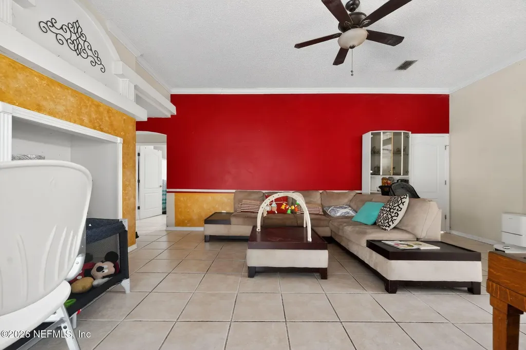 1819 The Glades Road Middleburg FL 32068