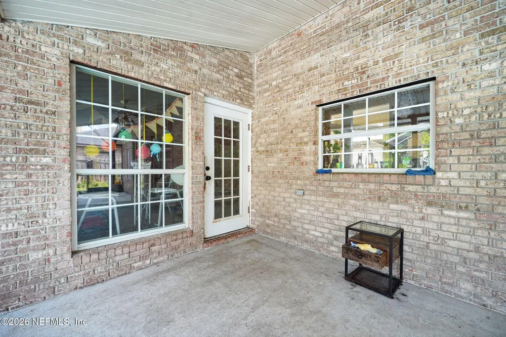 1819 The Glades Road Middleburg FL 32068