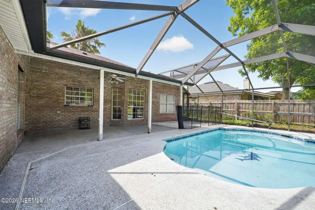1819 The Glades Road Middleburg FL 32068