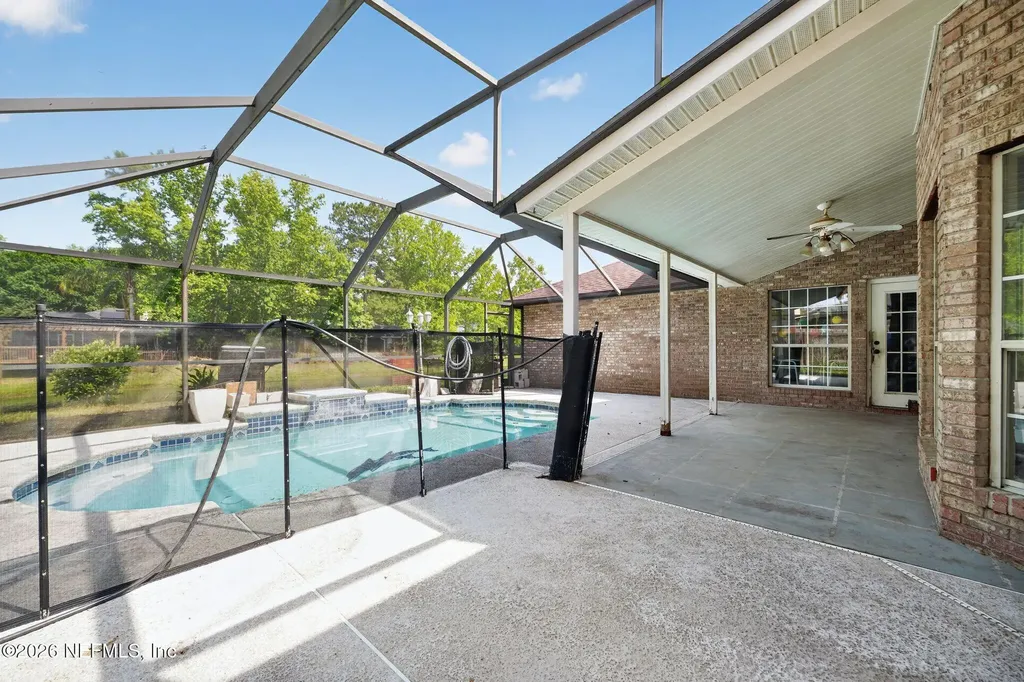 1819 The Glades Road Middleburg FL 32068