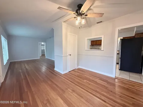 2020 Cherry Lane Palatka FL 32177
