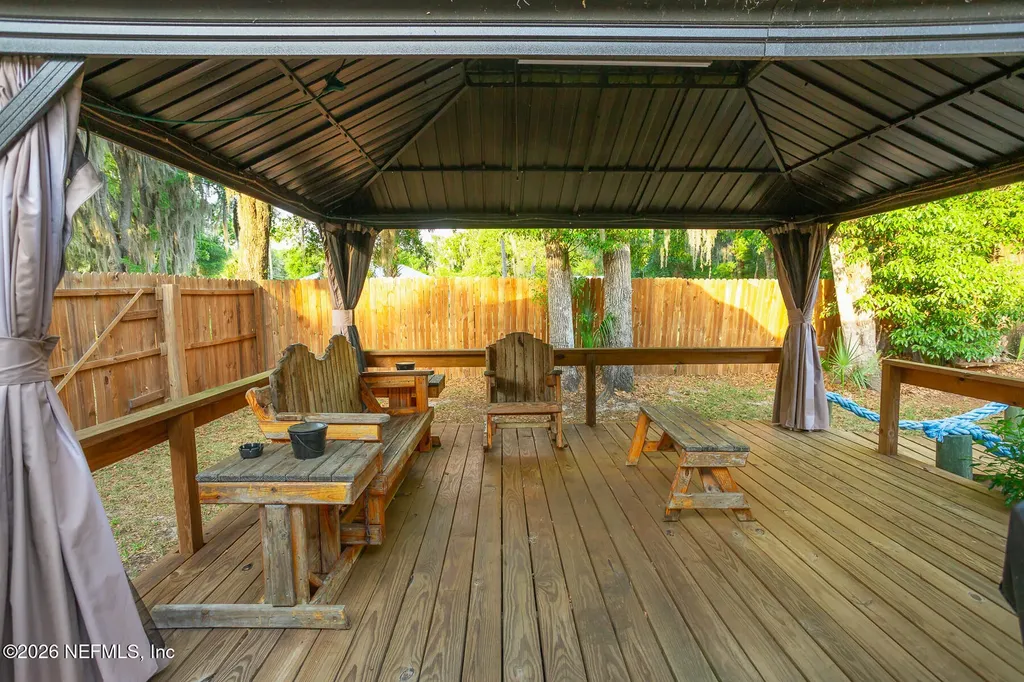300 7th Avenue Welaka FL 32193