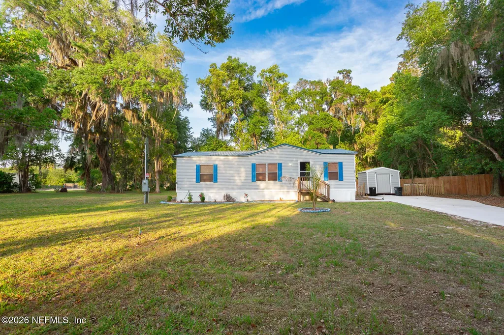 300 7th Avenue Welaka FL 32193