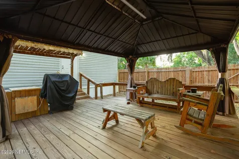 300 7th Avenue Welaka FL 32193