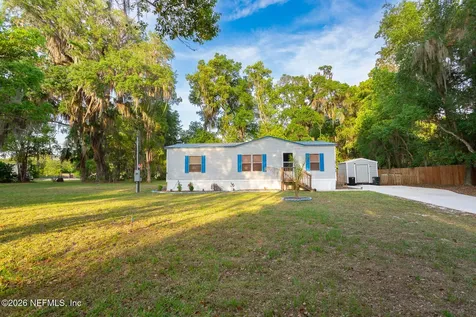 300 7th Avenue Welaka FL 32193