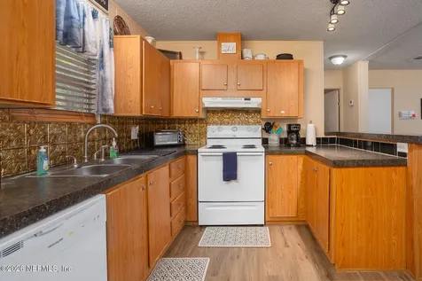 300 7th Avenue Welaka FL 32193