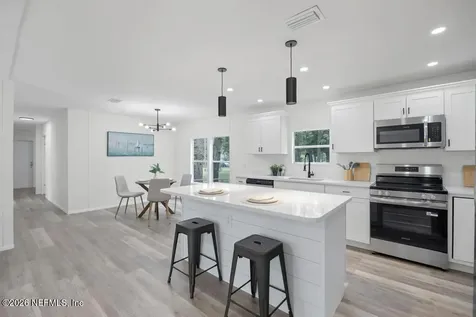 5310 Jacaranda Avenue Middleburg FL 32068