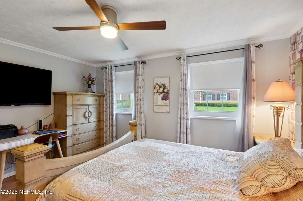 4915 Baymeadows Road Jacksonville FL 32217