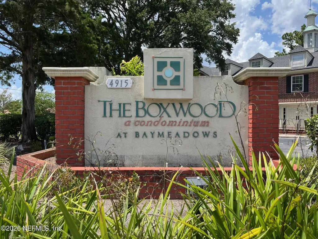 4915 Baymeadows Road Jacksonville FL 32217