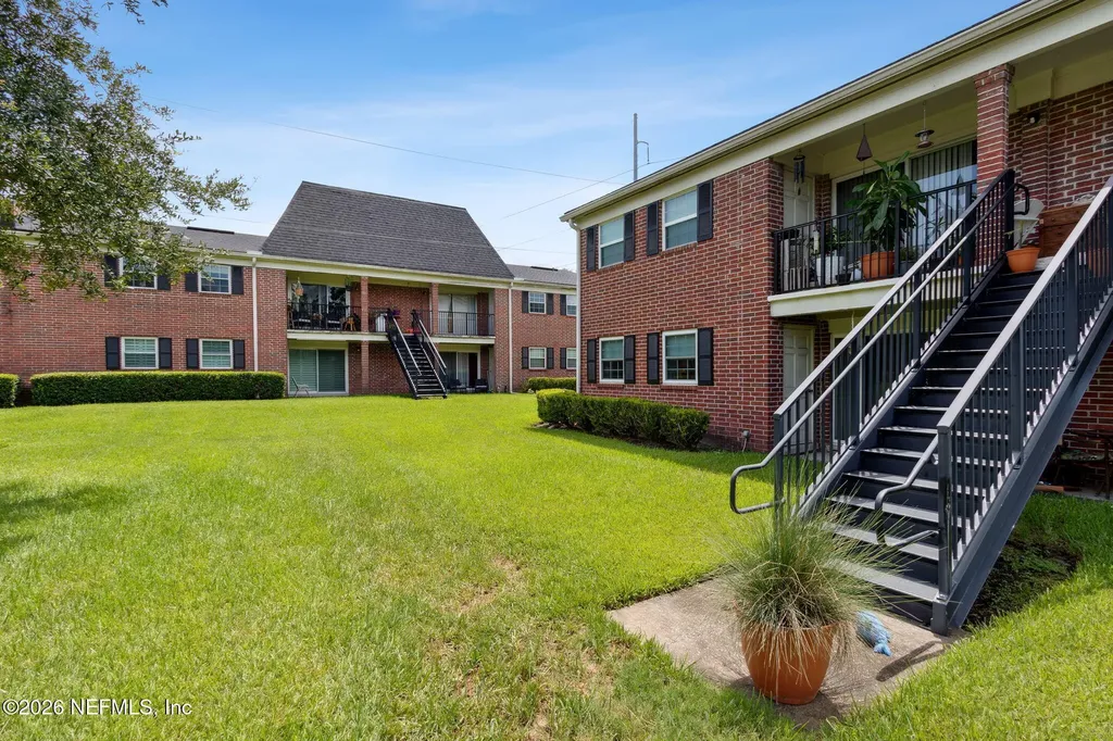 4915 Baymeadows Road Jacksonville FL 32217
