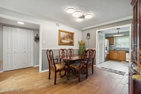 4915 Baymeadows Road Jacksonville FL 32217