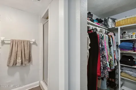 4915 Baymeadows Road Jacksonville FL 32217