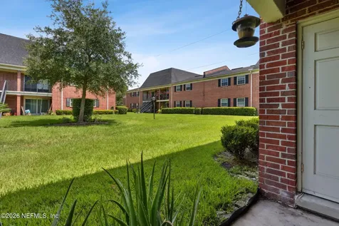 4915 Baymeadows Road Jacksonville FL 32217
