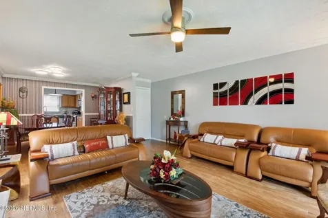 4915 Baymeadows Road Jacksonville FL 32217