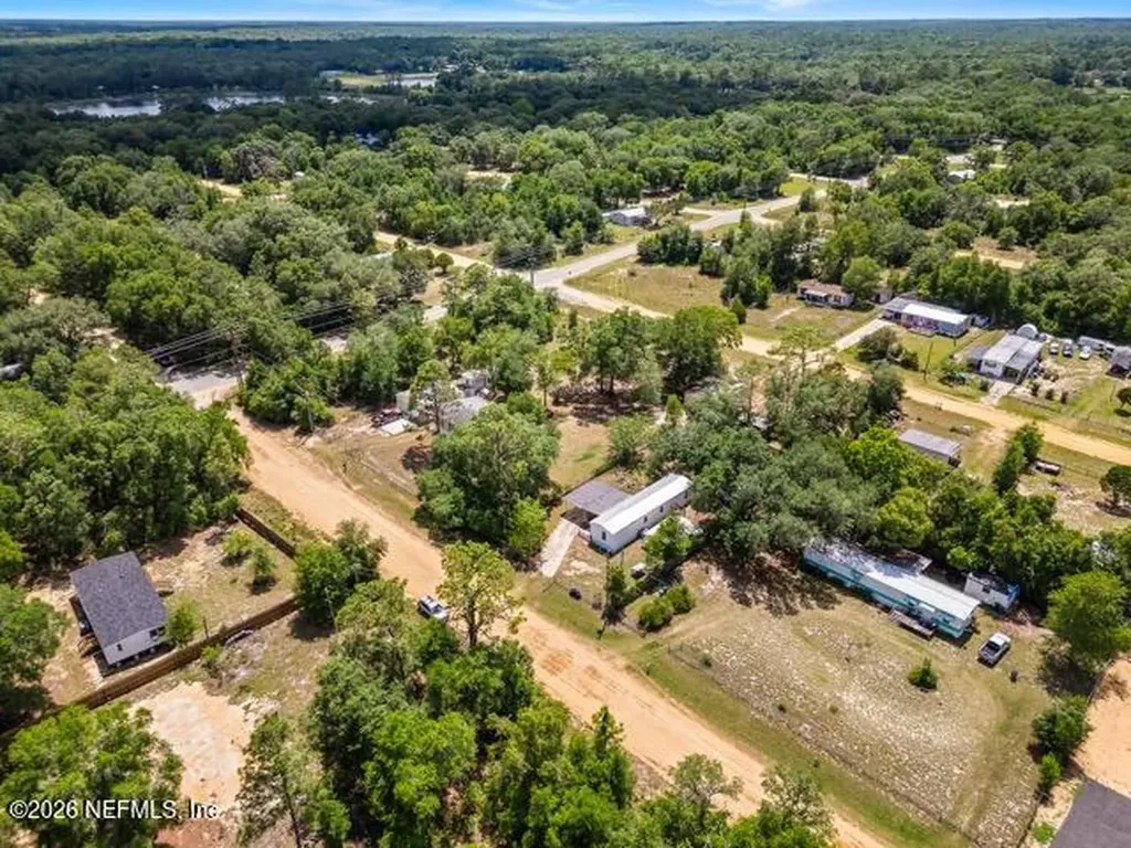 207 Milton Avenue Interlachen FL 32148