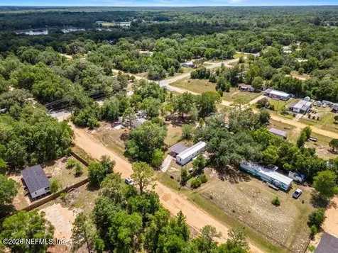 207 Milton Avenue Interlachen FL 32148