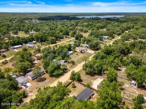 207 Milton Avenue Interlachen FL 32148
