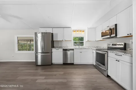 207 Milton Avenue Interlachen FL 32148