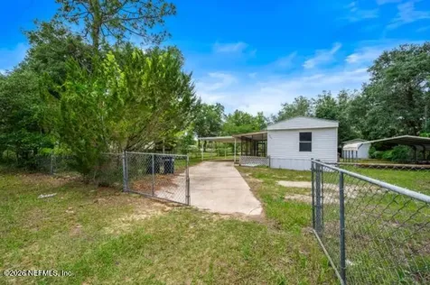 207 Milton Avenue Interlachen FL 32148