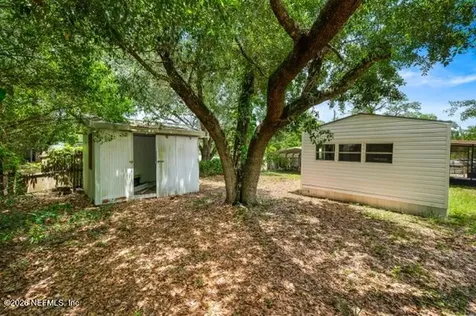 207 Milton Avenue Interlachen FL 32148
