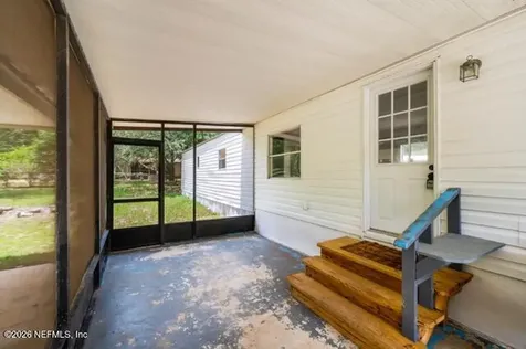 207 Milton Avenue Interlachen FL 32148