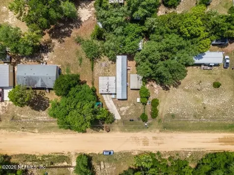 207 Milton Avenue Interlachen FL 32148