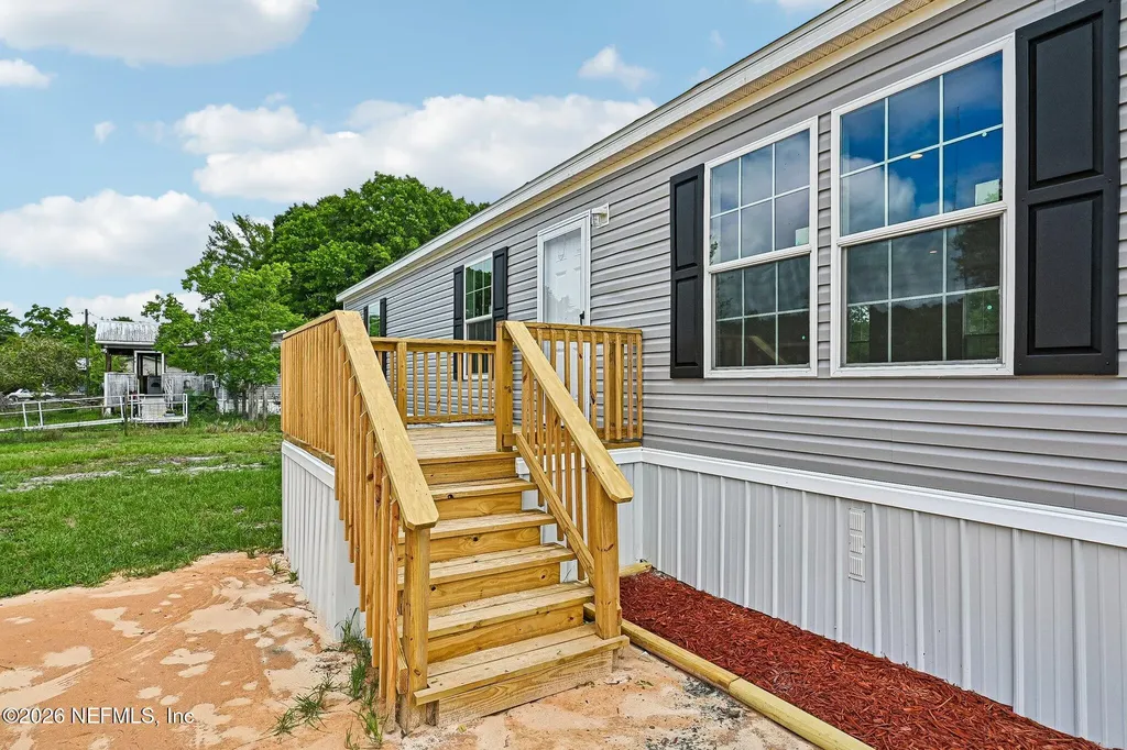 6771 SW County Road 225 Starke FL 32091