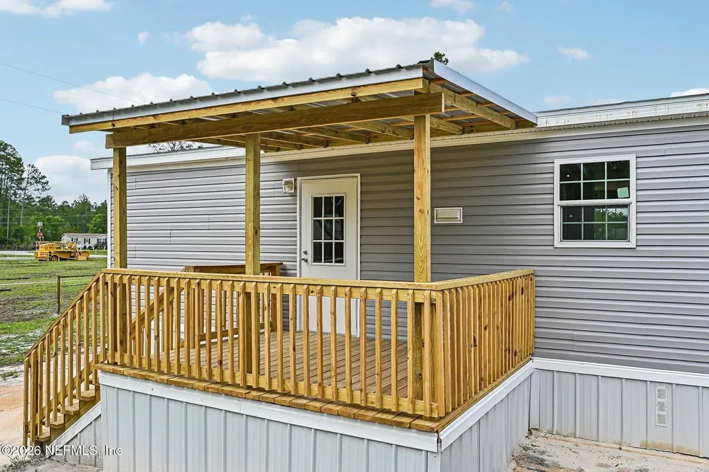 6771 SW County Road 225 Starke FL 32091
