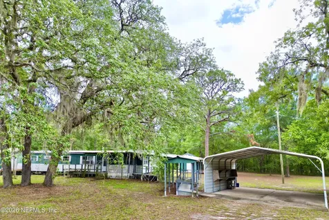 208 Country Living Circle Melrose FL 32666