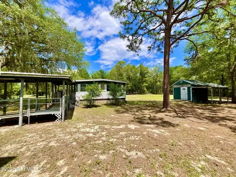 208 Country Living Circle Melrose FL 32666