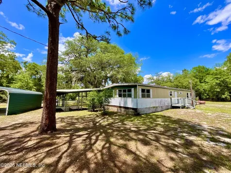 208 Country Living Circle Melrose FL 32666