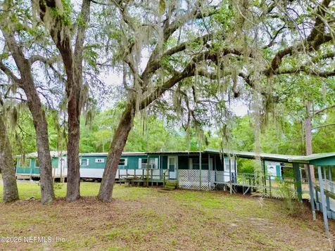 208 Country Living Circle Melrose FL 32666