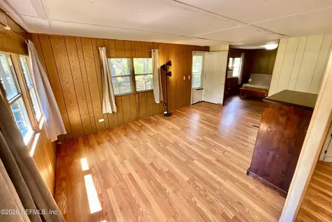 208 Country Living Circle Melrose FL 32666