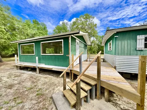 208 Country Living Circle Melrose FL 32666