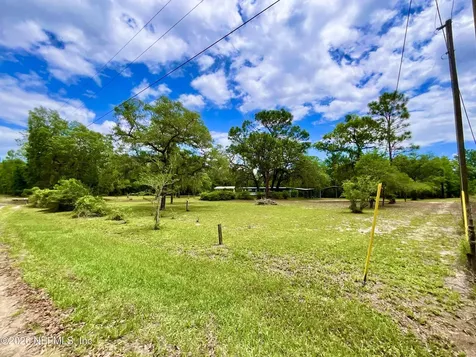 208 Country Living Circle Melrose FL 32666
