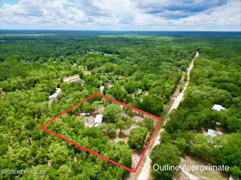 208 Country Living Circle Melrose FL 32666