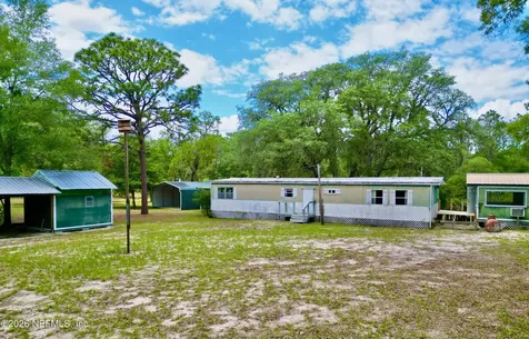 208 Country Living Circle Melrose FL 32666
