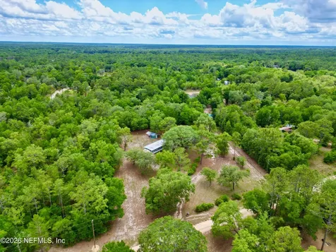 208 Country Living Circle Melrose FL 32666