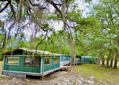 208 Country Living Circle Melrose FL 32666