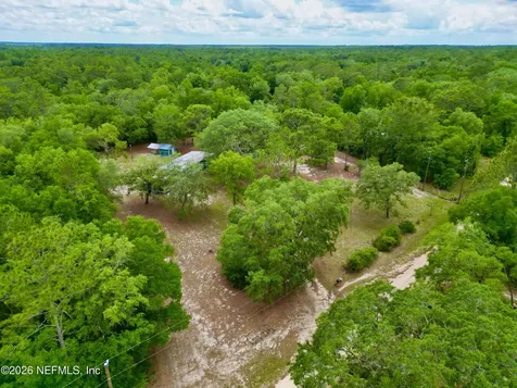 208 Country Living Circle Melrose FL 32666