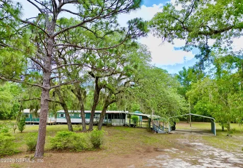 208 Country Living Circle Melrose FL 32666